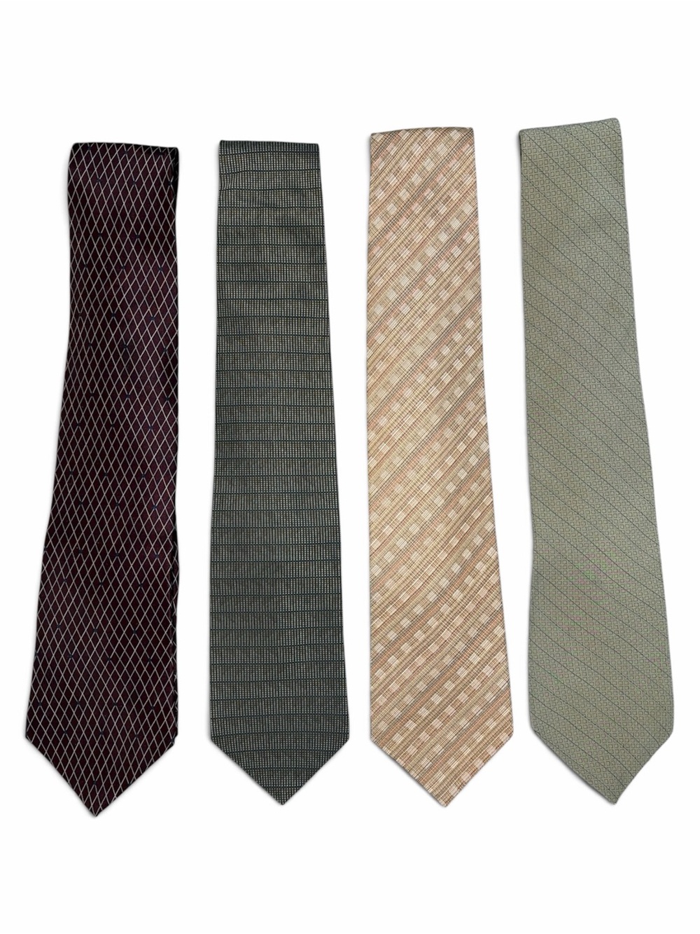 Men’s 100% Silk Necktie Lot of 4 DKNY Calvin Klein Designer Ties